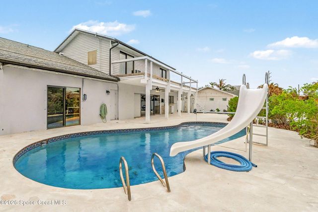 725 Puesta Del Sol Plaza, Indialantic, FL 32903