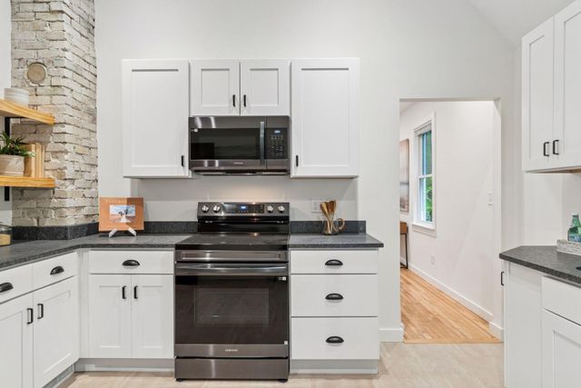 2365 Doswell Avenue, Saint Paul, MN 55108