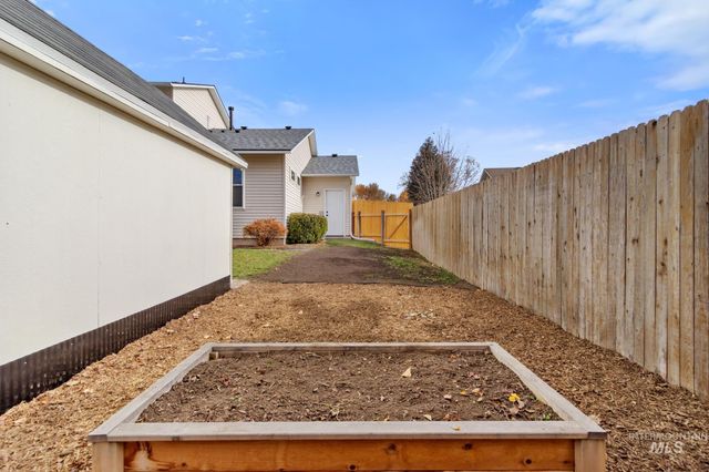 4869 W Mystic Cove Way, Garden City, ID 83714