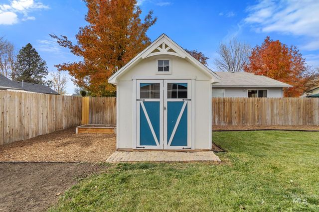 4869 W Mystic Cove Way, Garden City, ID 83714