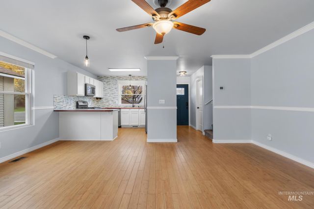 4869 W Mystic Cove Way, Garden City, ID 83714