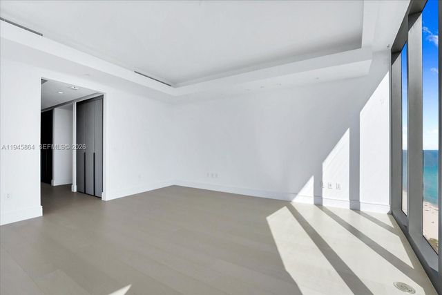 17975 Collins Ave N1801, Sunny Isles Beach, FL 33160