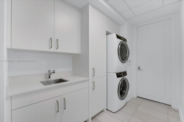 17975 Collins Ave N1801, Sunny Isles Beach, FL 33160