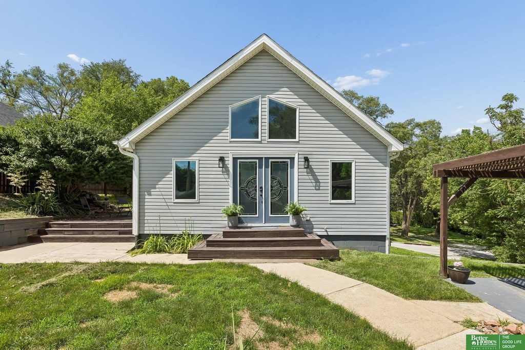 1503 Thayer Street, Plattsmouth, NE 68048