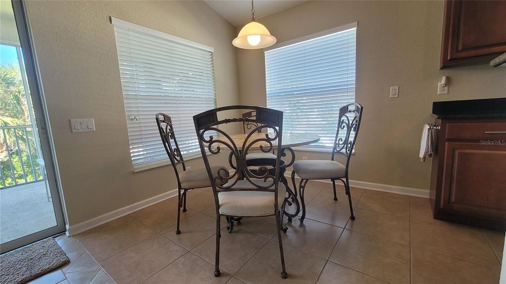 Image 6 of property listing at 328 ULRICH POINT -, Sanford, FL 32771