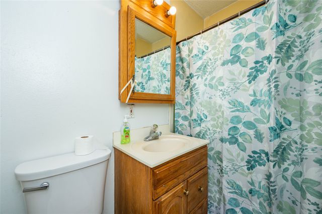 112 Rose Avenue, Des Moines, IA 50315