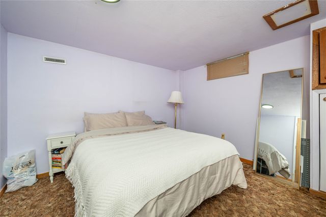 112 Rose Avenue, Des Moines, IA 50315