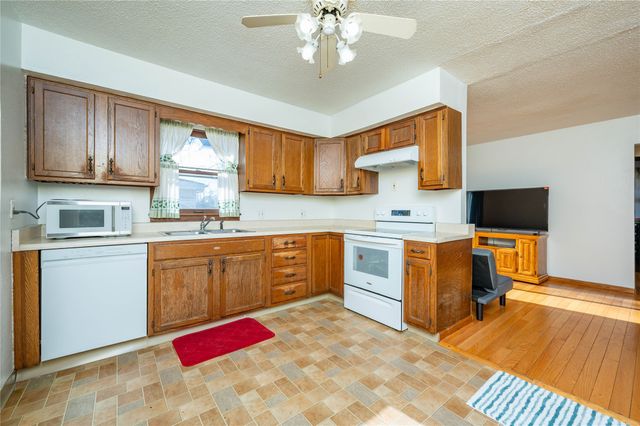 112 Rose Avenue, Des Moines, IA 50315