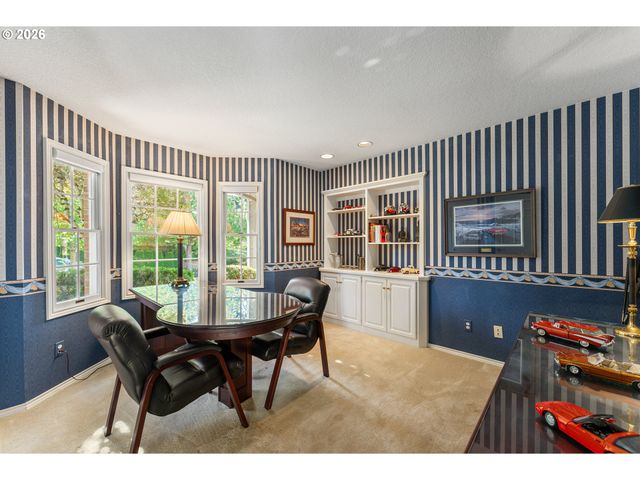 19700 Derby St, West Linn, OR 97068