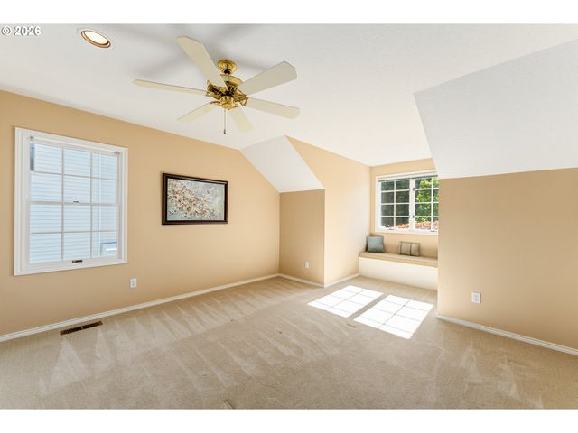 19700 Derby St, West Linn, OR 97068