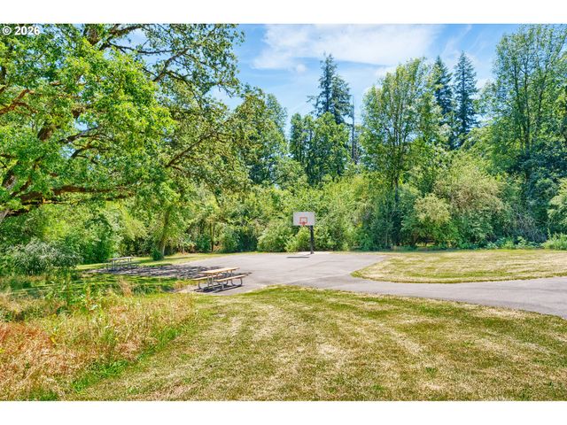 19700 Derby St, West Linn, OR 97068