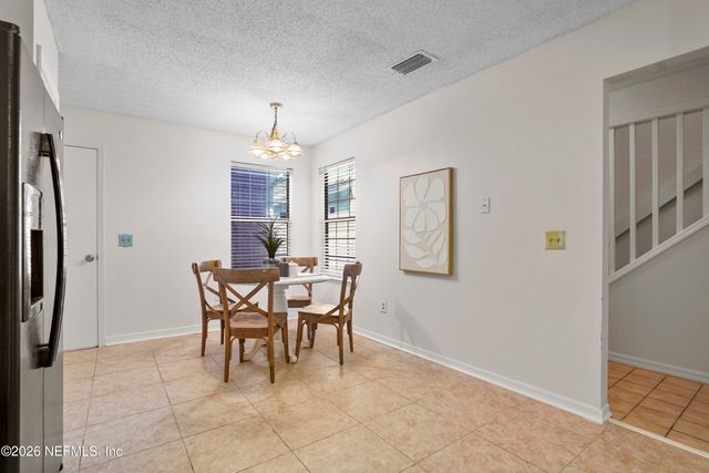 12054 COBBLEWOOD Lane N, Jacksonville, FL 32225