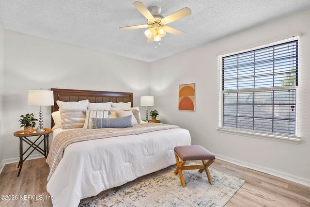 12054 COBBLEWOOD Lane N, Jacksonville, FL 32225