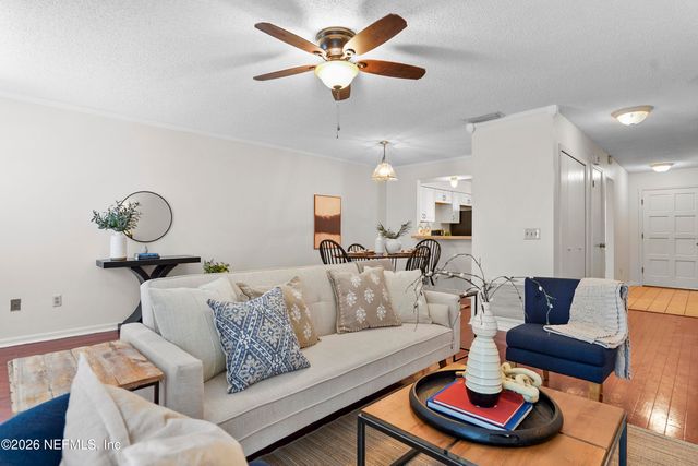 12054 COBBLEWOOD Lane N, Jacksonville, FL 32225