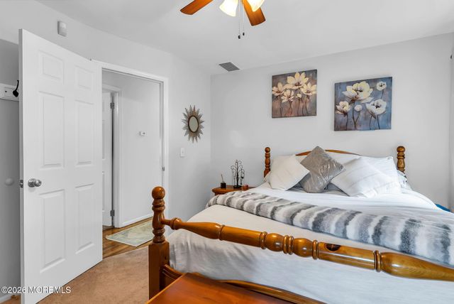 1075 Lucy Lane, Toms River, NJ 08753