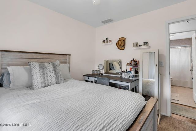 1075 Lucy Lane, Toms River, NJ 08753