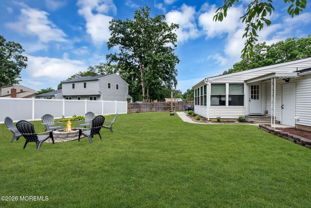 1075 Lucy Lane, Toms River, NJ 08753