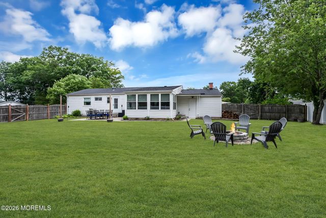 1075 Lucy Lane, Toms River, NJ 08753