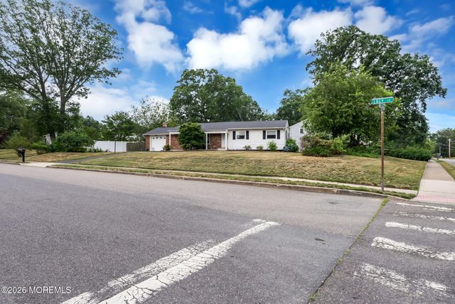 1075 Lucy Lane, Toms River, NJ 08753