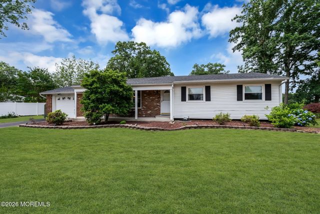 1075 Lucy Lane, Toms River, NJ 08753