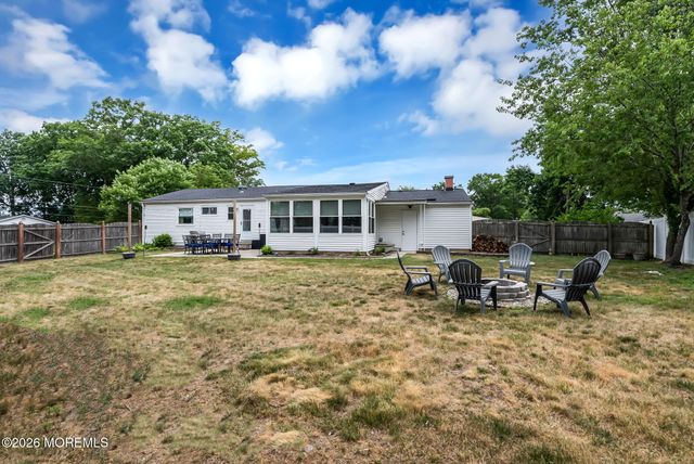 1075 Lucy Lane, Toms River, NJ 08753