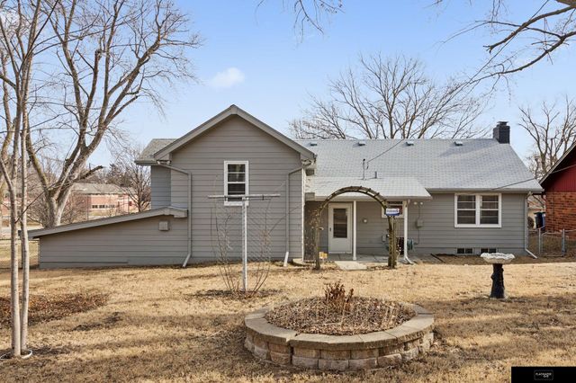 3922 N 52nd Street, Omaha, NE 68104