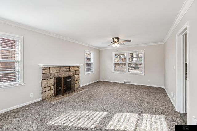 3922 N 52nd Street, Omaha, NE 68104