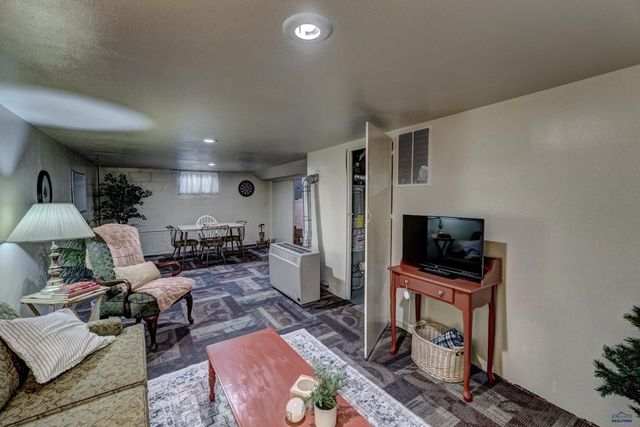 230 SOUTH CANYON RD, Rapid City, SD 57702