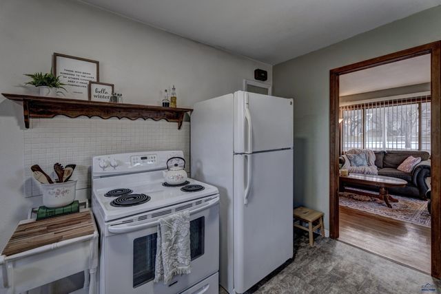 230 SOUTH CANYON RD, Rapid City, SD 57702