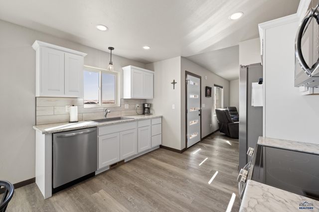 24005 BRIDLE RIDGE CT, Rapid City, SD 57701