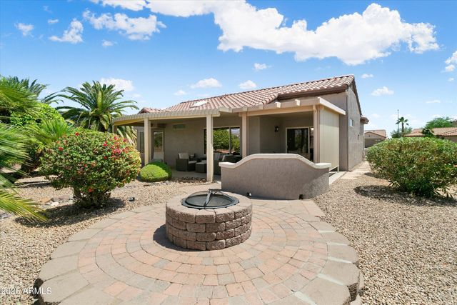 16518 W LONE TREE Court, Surprise, AZ 85374