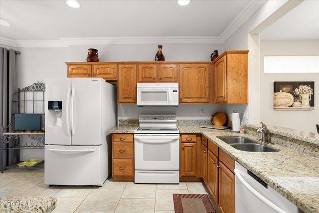 16518 W LONE TREE Court, Surprise, AZ 85374