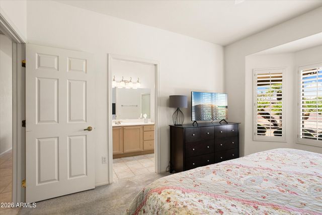 16518 W LONE TREE Court, Surprise, AZ 85374