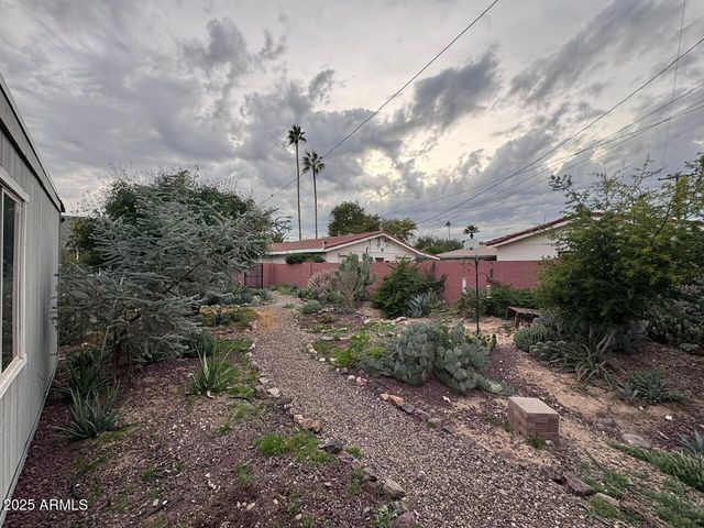 1518 W WINDSOR Avenue, Phoenix, AZ 85007