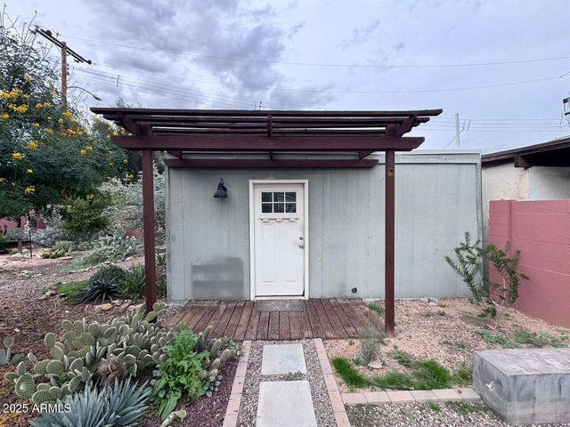 1518 W WINDSOR Avenue, Phoenix, AZ 85007