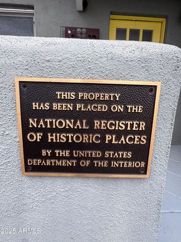 1518 W WINDSOR Avenue, Phoenix, AZ 85007