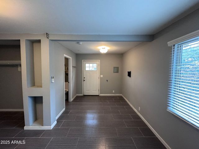 1518 W WINDSOR Avenue, Phoenix, AZ 85007