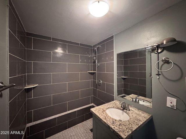 1518 W WINDSOR Avenue, Phoenix, AZ 85007