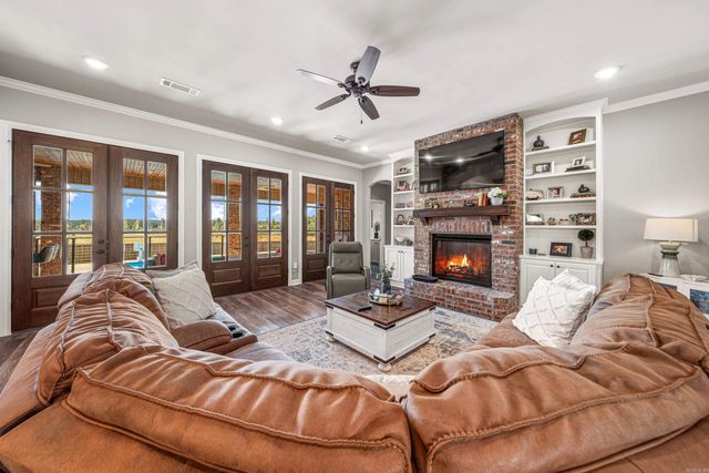 438 Oak Tree Ridge S, Sheridan, AR 72150