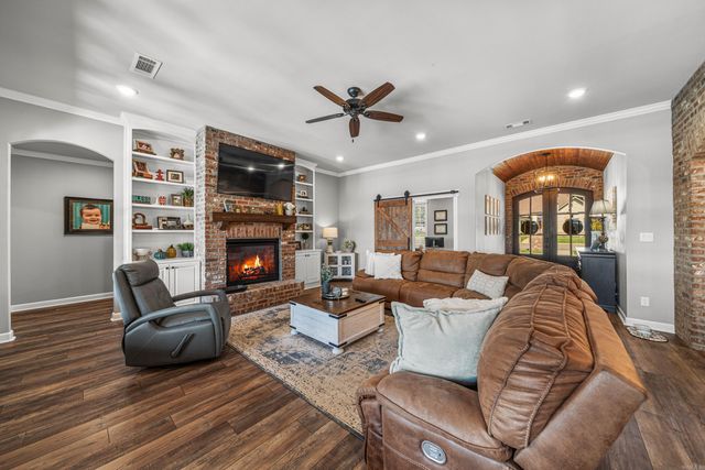 438 Oak Tree Ridge S, Sheridan, AR 72150