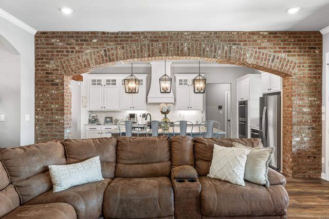 438 Oak Tree Ridge S, Sheridan, AR 72150