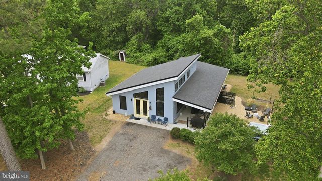 326 HAULOVER CIR, Montross, VA 22520
