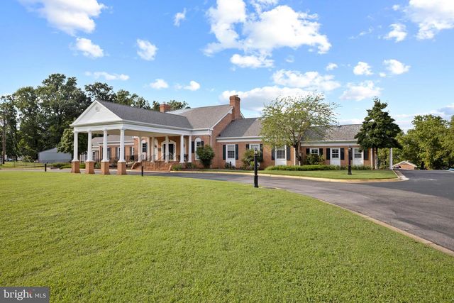 326 HAULOVER CIR, Montross, VA 22520