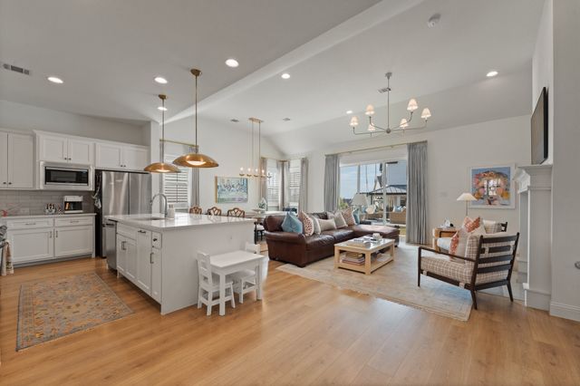 14401 Greymoore Circle, Fort Worth, TX 76008
