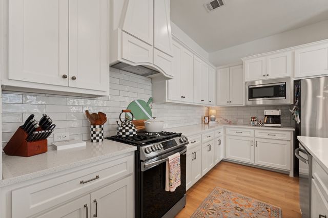 14401 Greymoore Circle, Fort Worth, TX 76008