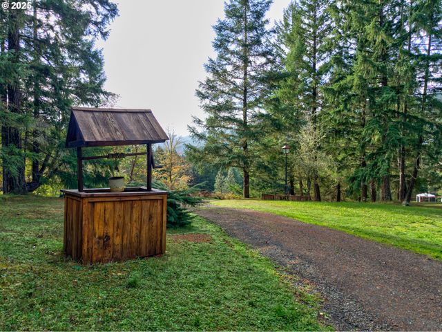 1941 BYRON CREEK Rd, Winston, OR 97496