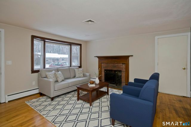 23 Little Brook Road, New Hartford, CT 06057