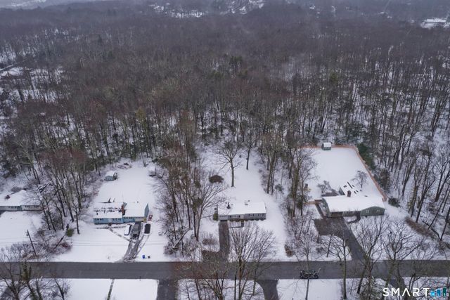 23 Little Brook Road, New Hartford, CT 06057