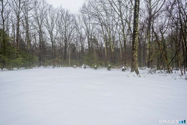 23 Little Brook Road, New Hartford, CT 06057