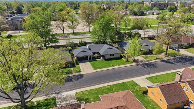 516 W WESTWOOD Drive, Peoria, IL 61614